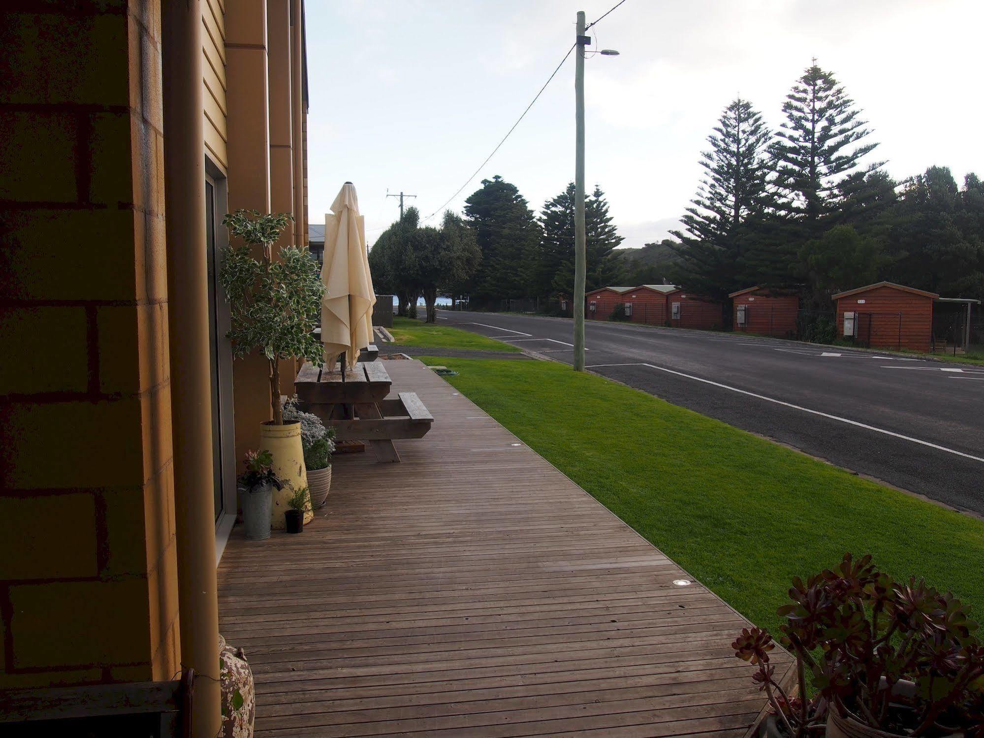 Sow And Piglets Guesthouse Port Campbell Exterior photo